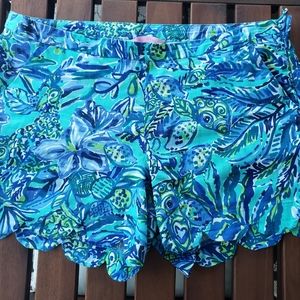 Lilly Pulitzer Magnolia scalloped shorts